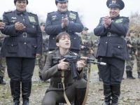 Джеки в царстве женщин (2013)